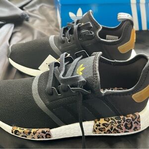 Adidas brand new shoes /Alpha Industries Green Bomber jacket/lunch bag